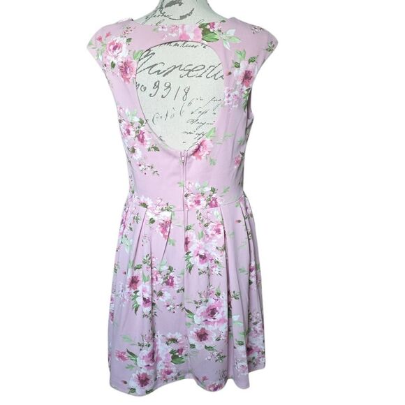 Emerald Sundae Junior’s Size XL Pink Floral Pleated A-Line Dress - Picture 2 of 5